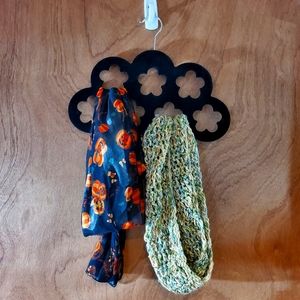 Scarf Hanger